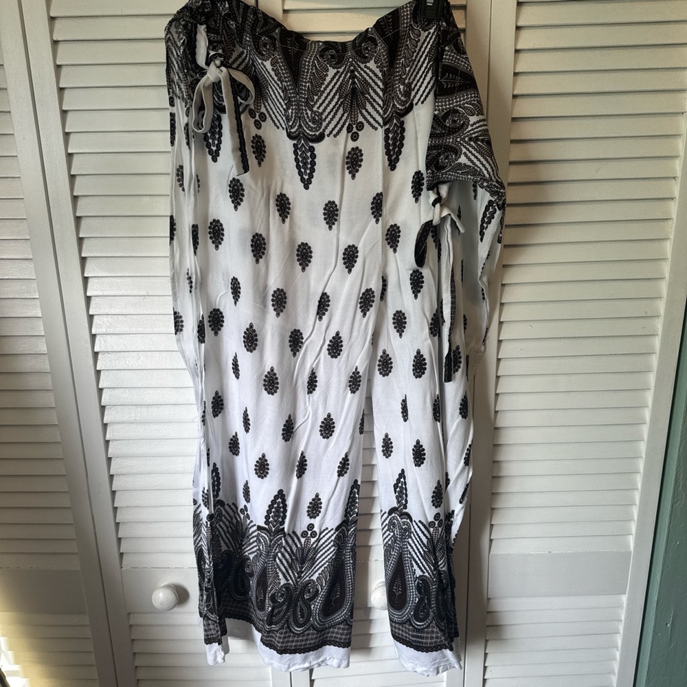 Women's Wide Leg pants  - Black and White Printed